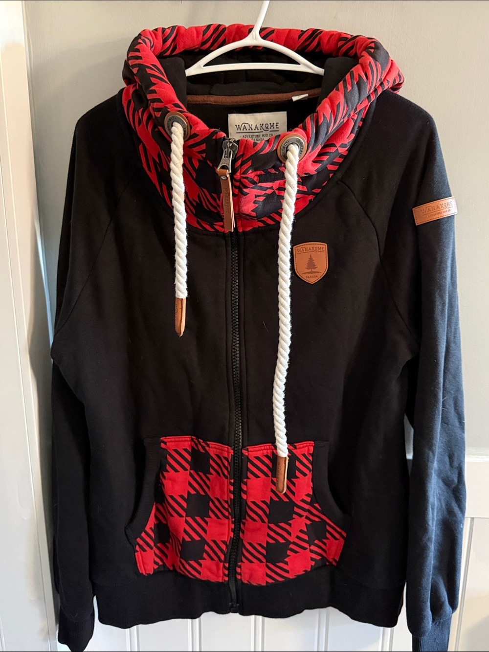 Wanakome Adult' Black & Red Hooded Zip Hoodie